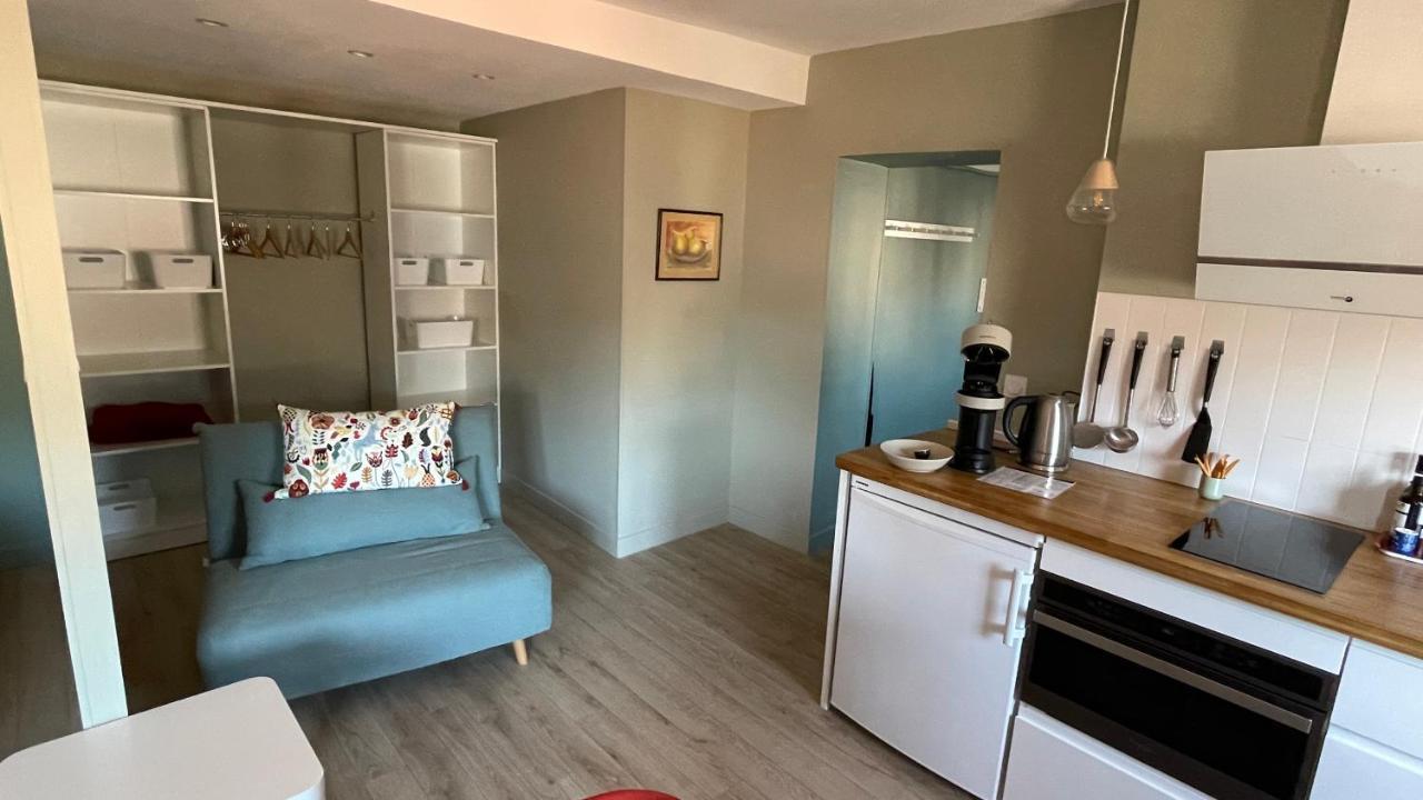 Au Coeur Du Vieux Toulon Au Calme Appartement Renove Climatise Confortable Etage Eleve Avec Ascenseur Proche Parking Et Toutes Commodites מראה חיצוני תמונה