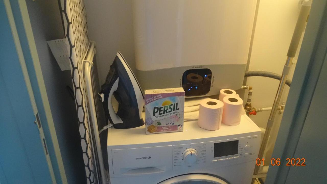 Au Coeur Du Vieux Toulon Au Calme Appartement Renove Climatise Confortable Etage Eleve Avec Ascenseur Proche Parking Et Toutes Commodites מראה חיצוני תמונה