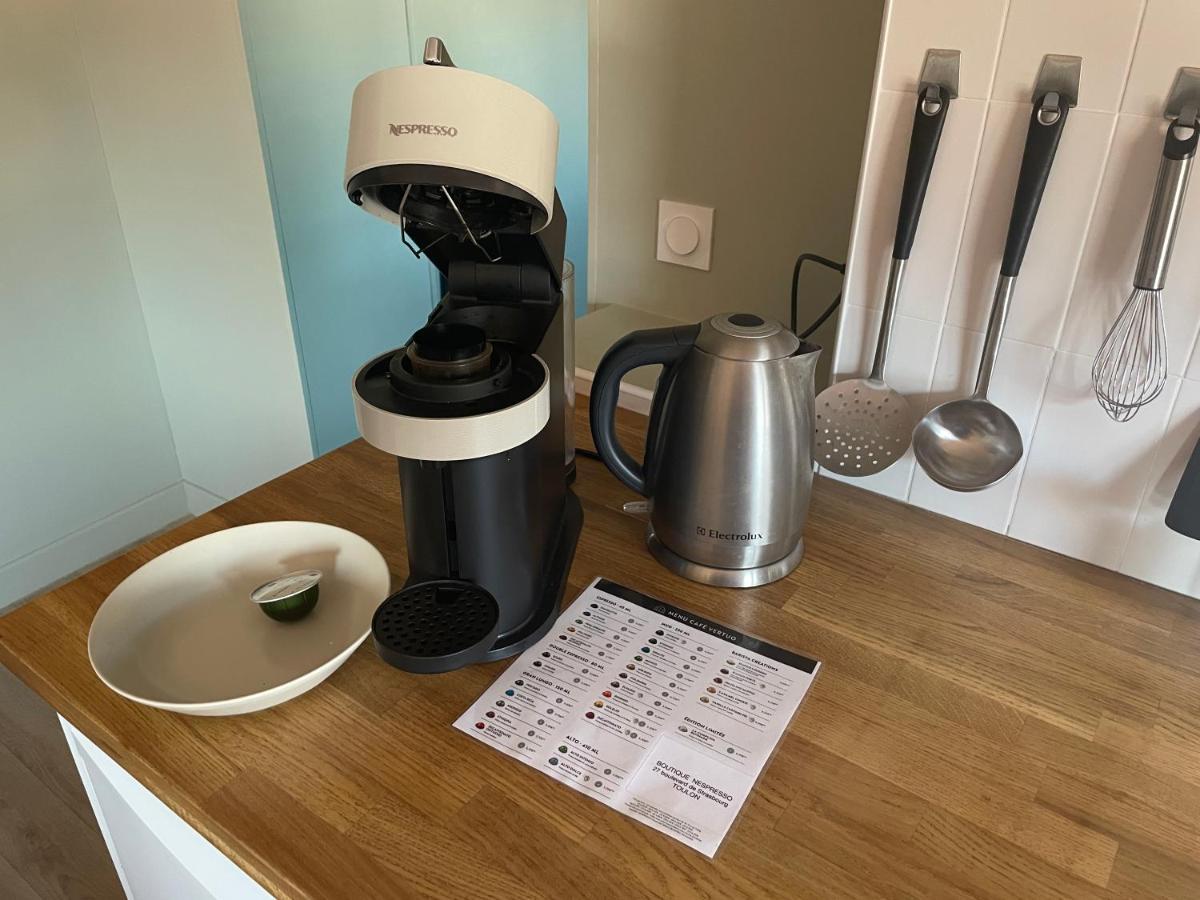 Au Coeur Du Vieux Toulon Au Calme Appartement Renove Climatise Confortable Etage Eleve Avec Ascenseur Proche Parking Et Toutes Commodites מראה חיצוני תמונה